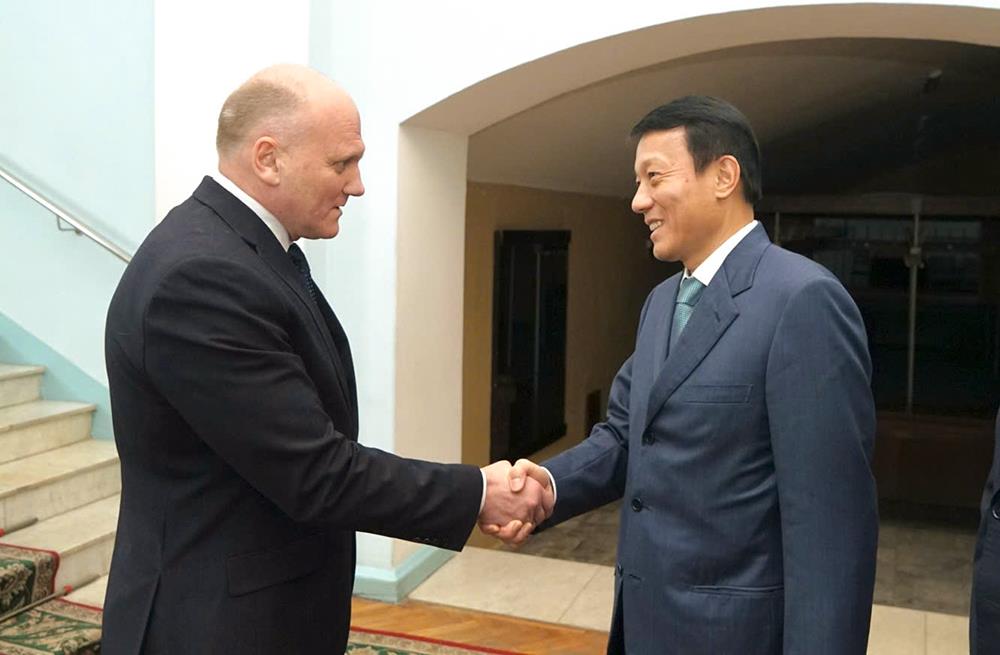 Bộ trưởng Lương Tam Quang và Chủ tịch Ủy ban An ninh quốc gia Belarus Ivan Tertel