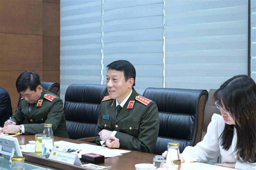 Bộ trưởng Lương Tam Quang phát biểu tại buổi tiếp.