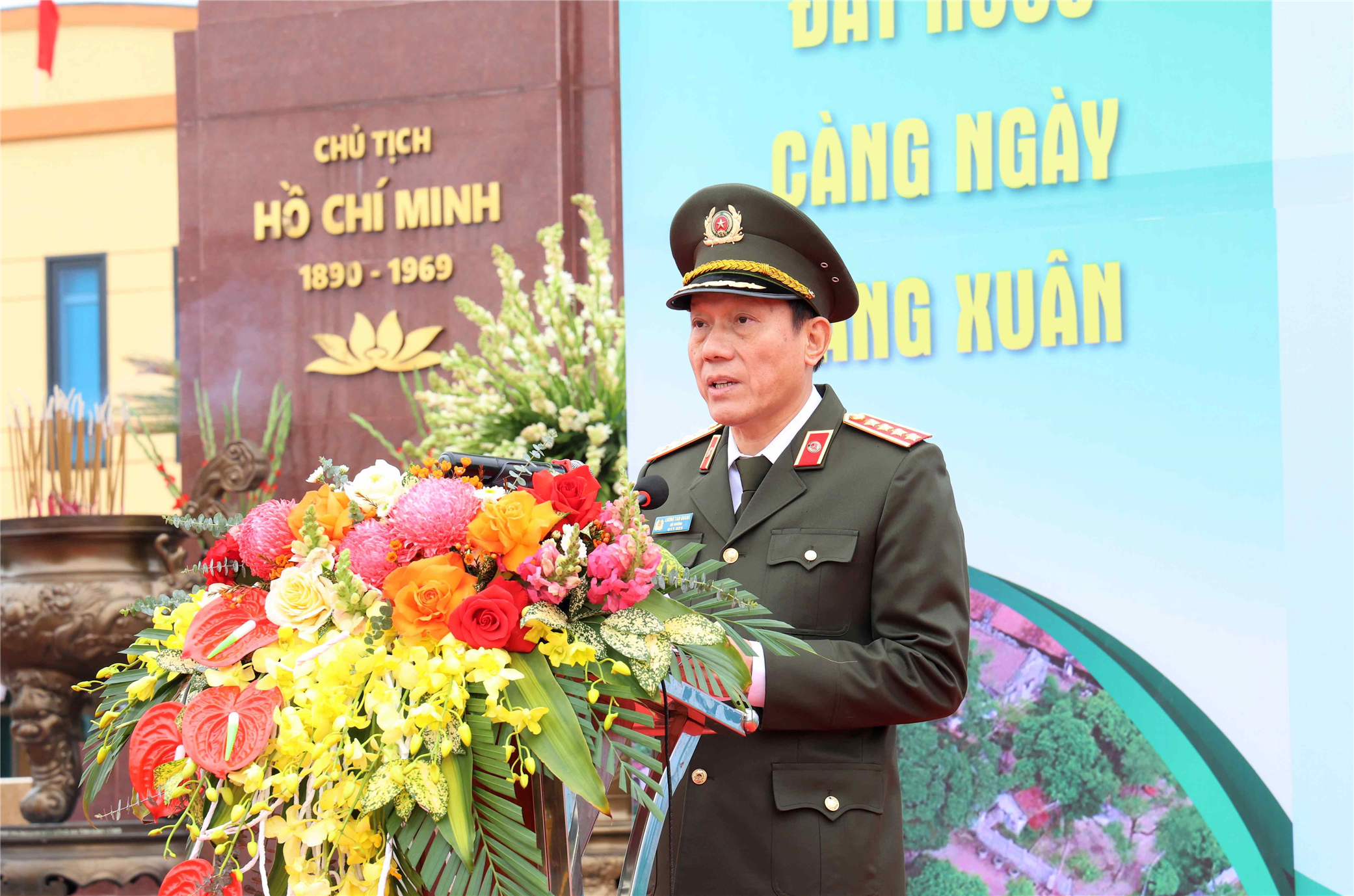 Bộ trưởng Lương Tam Quang phát biểu phát động “Tết trồng cây năm 2025”..