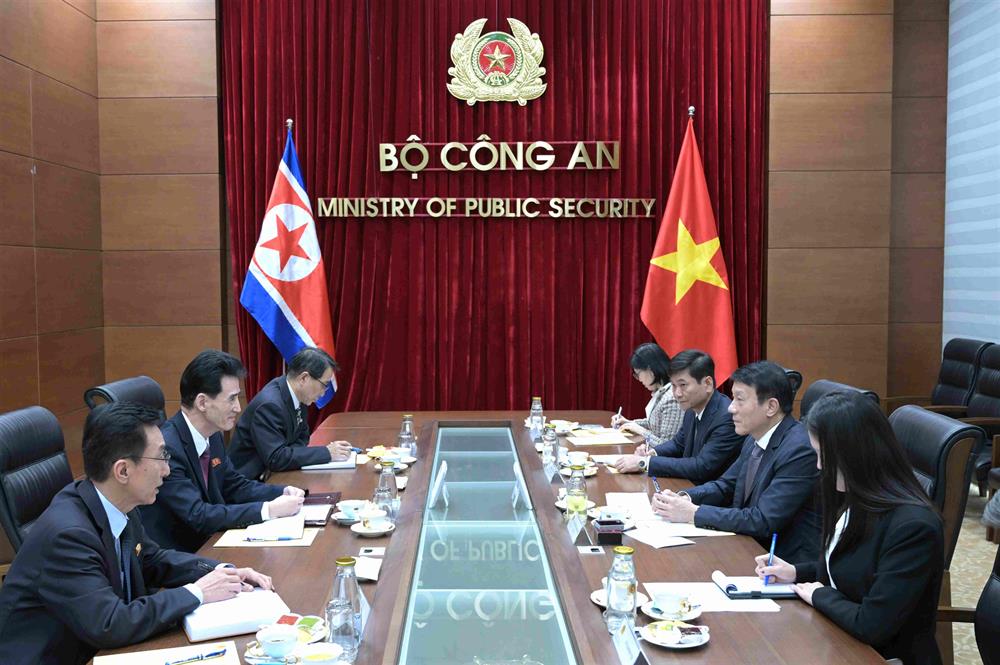 Quang cảnh buổi tiếp.