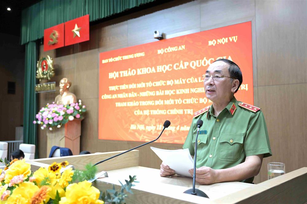 Thứ trưởng Trần Quốc Tỏ phát biểu kết luận Hội thảo.