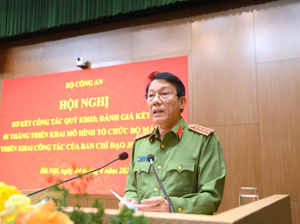 Bộ trưởng Lương Tam Quang phát biểu kết luận Hội nghị sơ kết công tác công an quý I/2025.