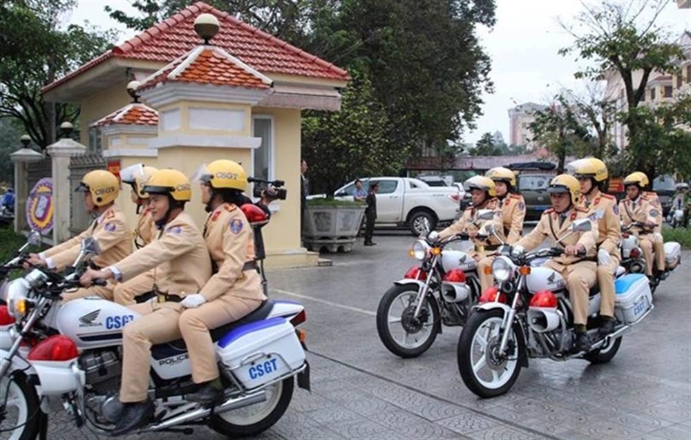 Công an TP Huế tổ chức Lễ ra quân đợt cao điểm tấn công, trấn áp tội phạm.