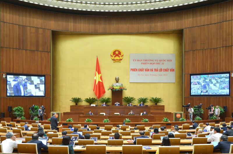 Toàn cảnh phiên chất vấn.