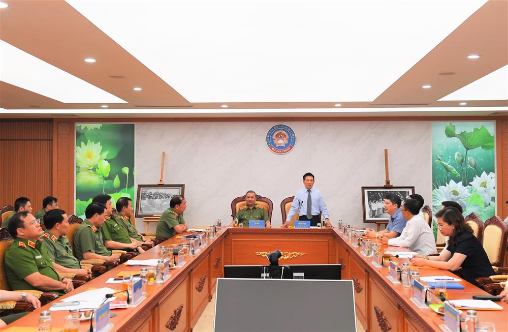 Toàn cảnh Hội nghị.
