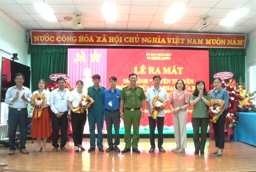 Lễ ra mắt mô hình “Tuyên truyền phòng ngừa tội phạm lừa đảo sử dụng công nghệ cao” tại xã Phước Nghĩa, huyện Tuy Phước, tỉnh Bình Định.