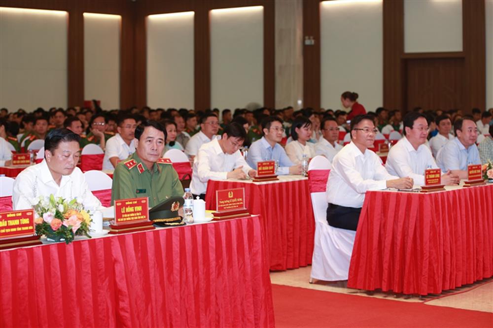 Các đại biểu dự buổi Lễ.