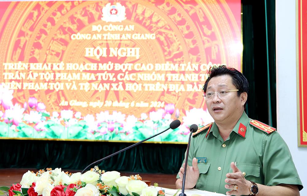 Đại tá Lâm Phước Nguyên, Giám đốc Công an tỉnh phát biểu chỉ đạo tại Hội nghị