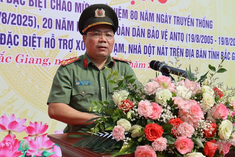 Đại tá Trần Thế Cường phát biểu tại buổi Lễ.