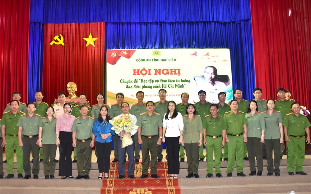 Công an tỉnh Bạc Liêu tổ chức Hội nghị chuyên đề “Học tập và làm theo tư tưởng, đạo đức, phong cách Hồ Chí Minh”.