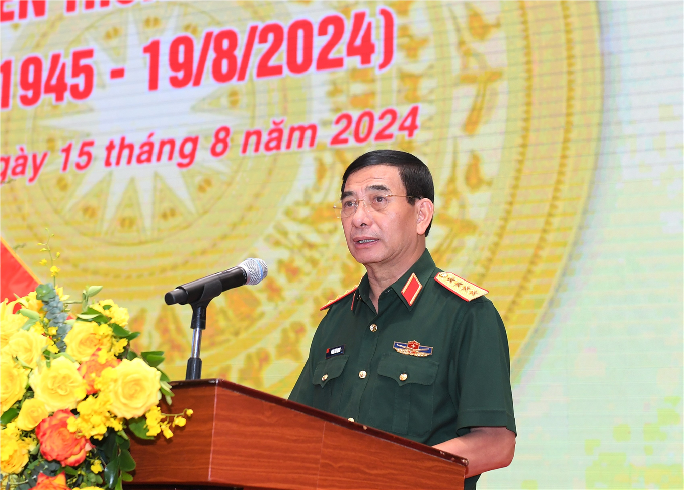 Bộ trưởng Phan Văn Giang phát biểu tại buổi gặp mặt.