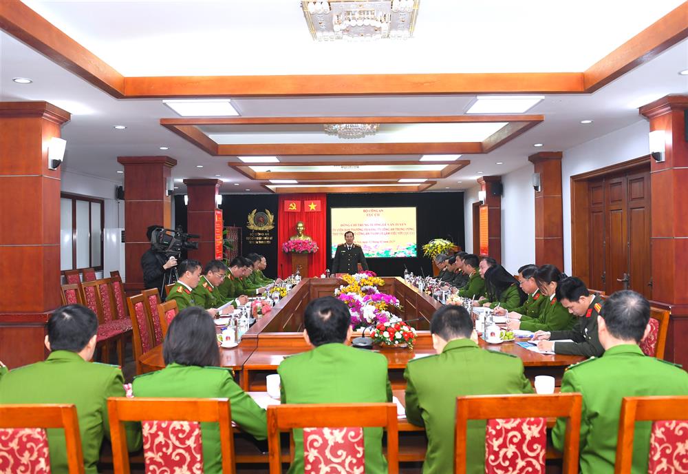 Toàn cảnh buổi làm việc.