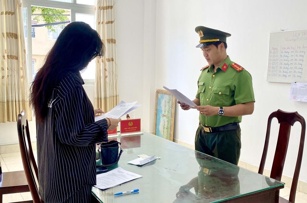 Phòng An ninh mạng và phòng, chống tội phạm sử dụng công nghệ cao, Công an thành phố Cần Thơ ra quyết định xử phạt vi phạm hành chính với N.P.T.N.