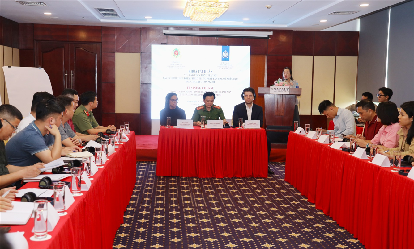 Toàn cảnh khoá tập huấn.