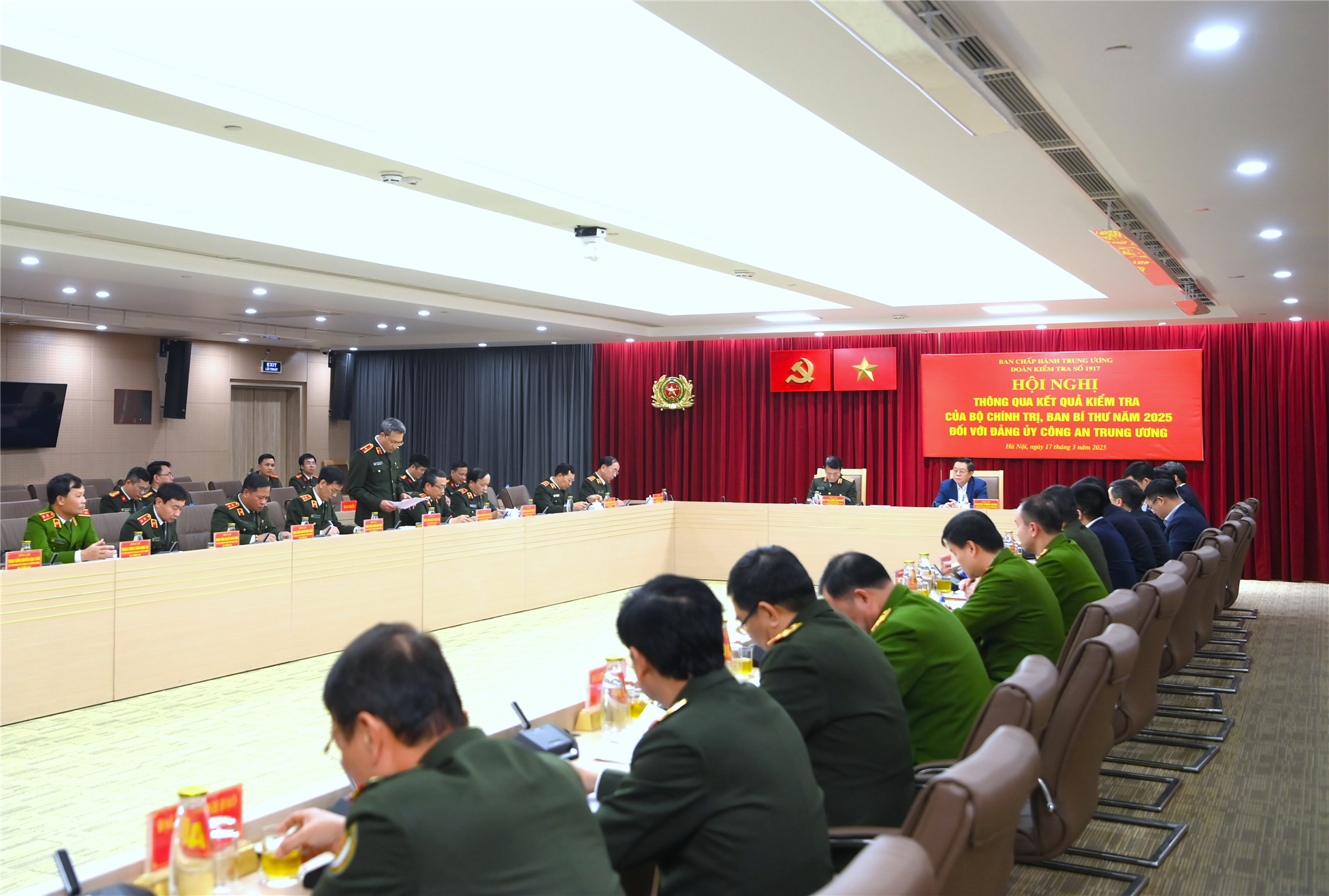 Toàn cảnh Hội nghị.