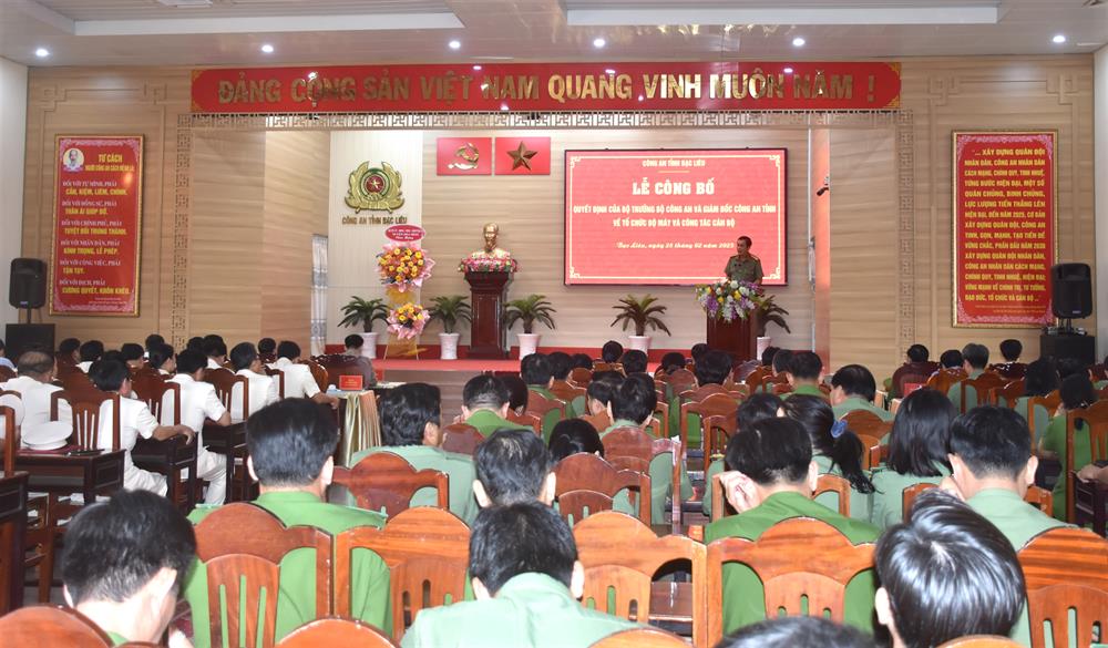 Công an tỉnh tổ chức Lễ công bố quyết định về tổ chức bộ máy và công tác cán bộ.