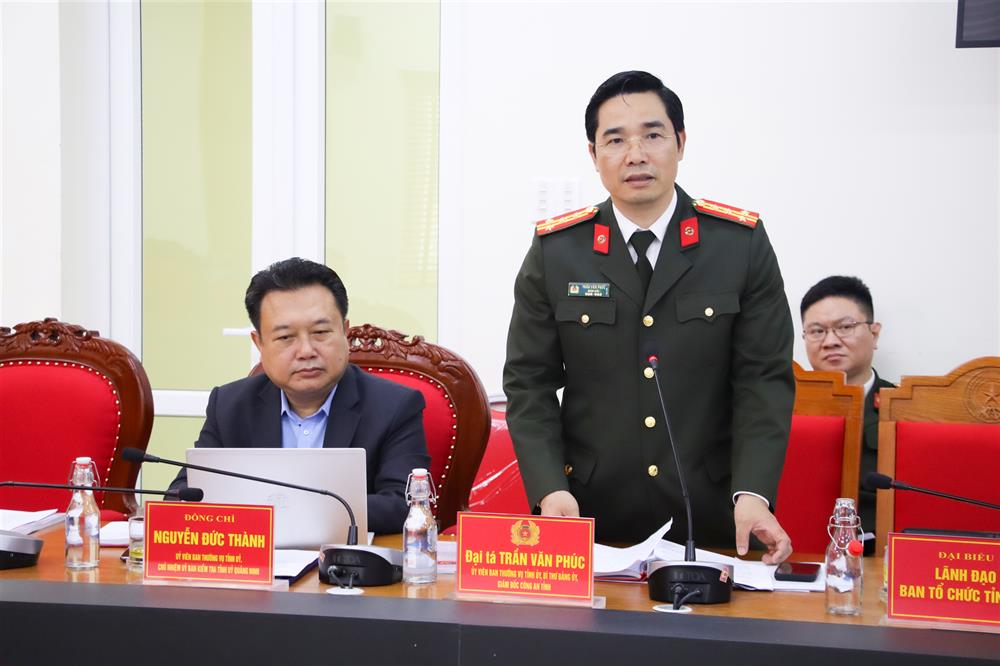 Đại tá Trần Văn Phúc, Giám đốc Công an tỉnh Quảng Ninh phát biểu tại buổi làm việc.