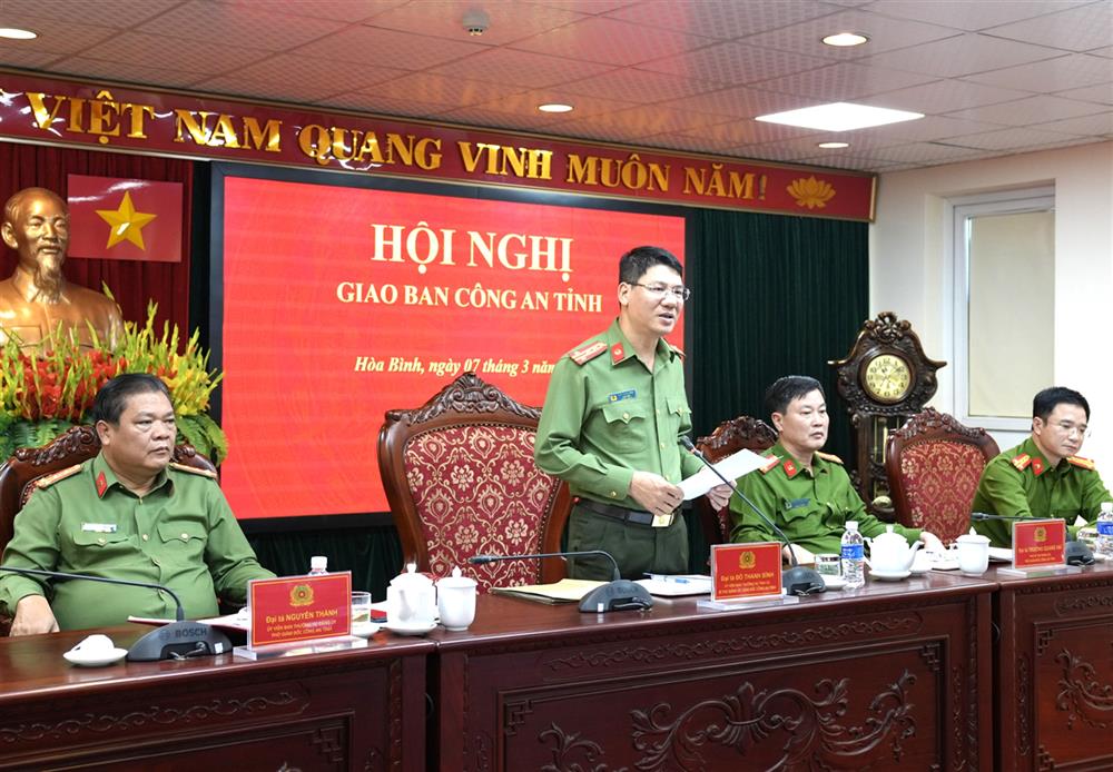 Đại tá Đỗ Thanh Bình, Giám đốc Công an tỉnh phát biểu tại Hội nghị.