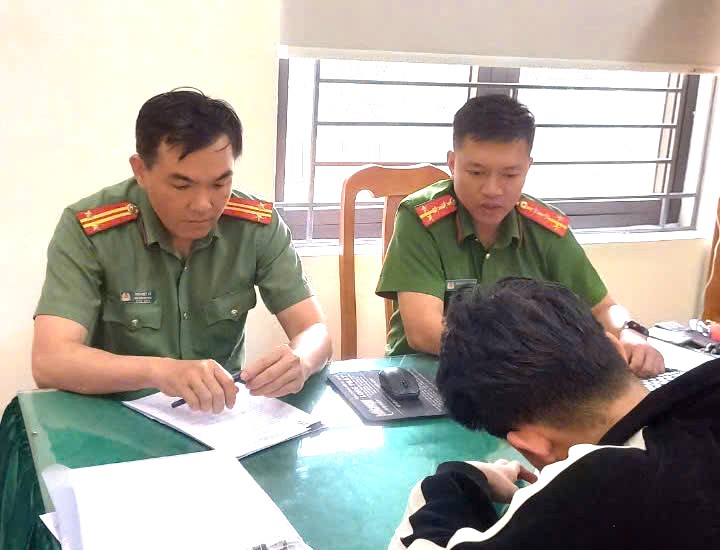 Cơ quan Công an làm việc với N.B.H.