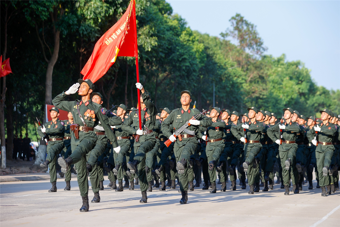 Lễ diễu binh, diễu hành sẽ diễn ra trọng thể vào 8h sáng ngày 30/4.