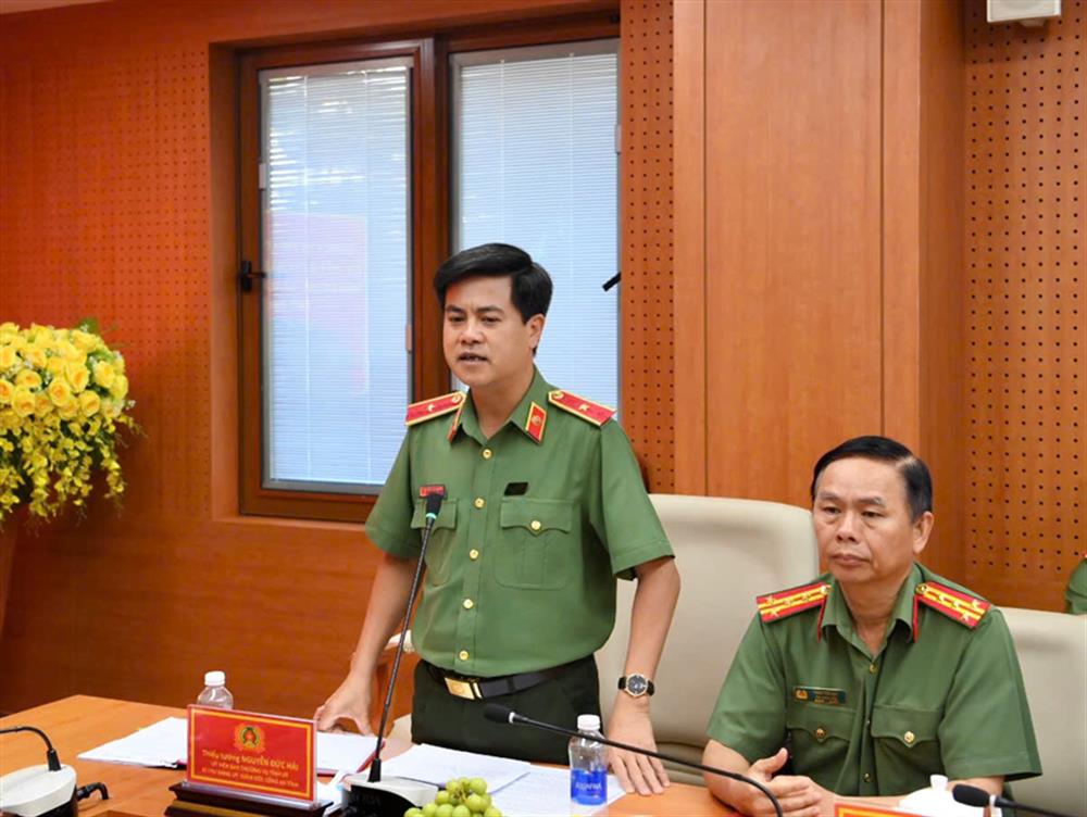 Thiếu tướng Nguyễn Đức Hải, Giám đốc Công an tỉnh Đồng Nai phát biểu tiếp thu ý kiến chỉ đạo.
