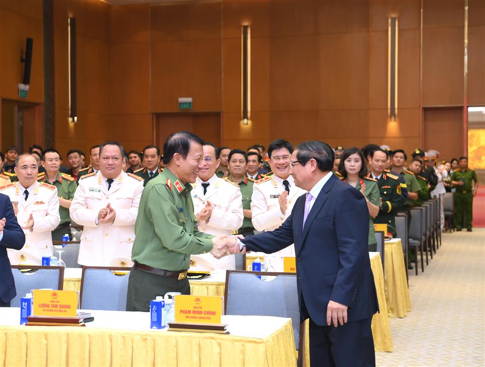 Thủ tướng Chính phủ Phạm Minh Chính đến dự và phát biểu chỉ đạo tại Lễ tuyên dương lực lượng Quân đội nhân dân, Công an nhân dân Việt Nam hỗ trợ Myanmar khắc phục hậu quả động đất, hoàn thành nhiệm vụ trở về nước.