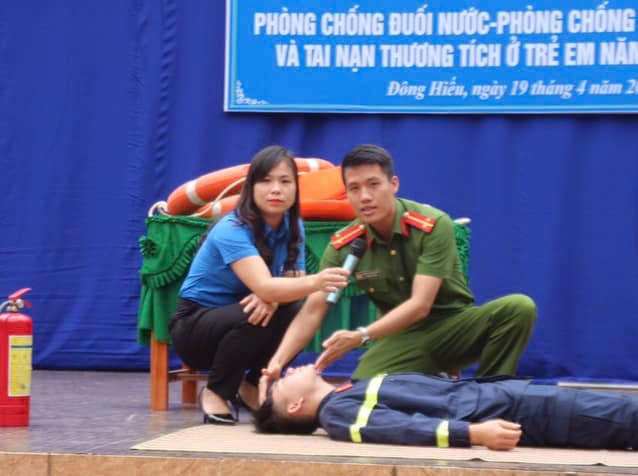 Công an Nghệ An tăng cường truyền thông, giáo dục, phổ biến kiến thức, kỹ năng về phòng, chống đuối nước cho phụ huynh, trẻ em, học sinh và cộng đồng dân cư.