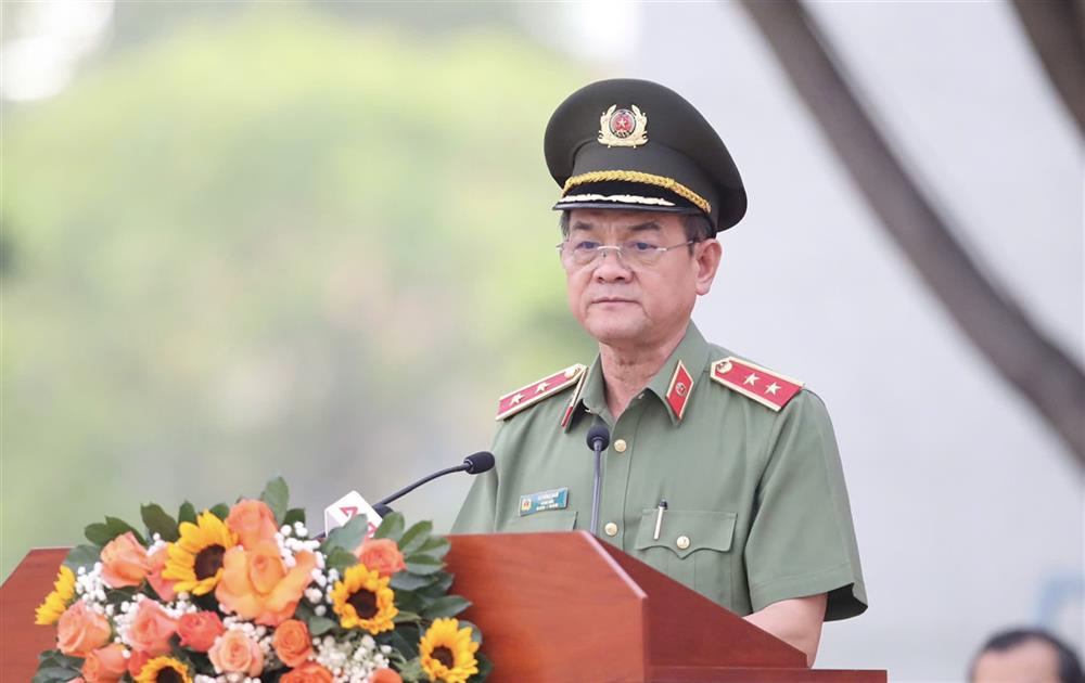Trung tướng Lê Hồng Nam, Giám đốc CATP Hồ Chí Minh phát biểu tại buổi Lễ.
