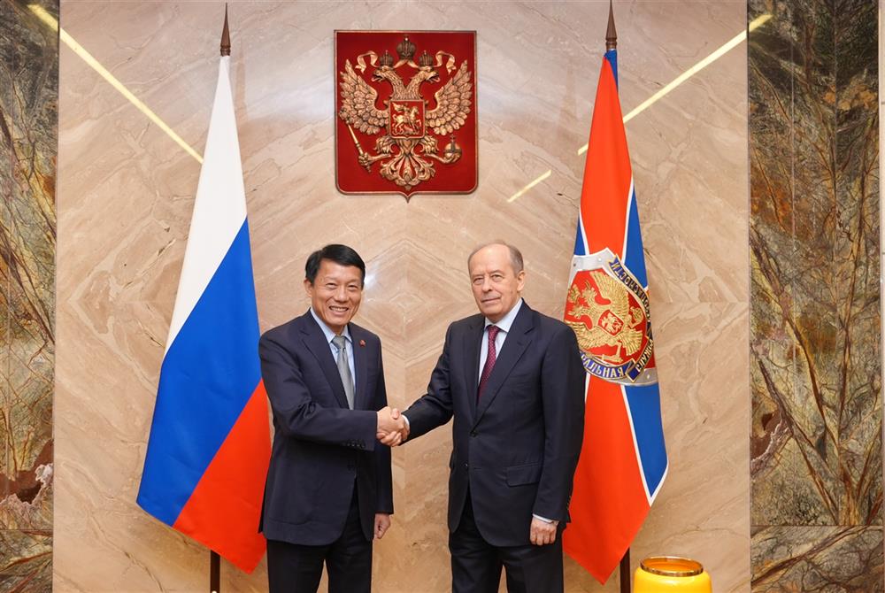 Bộ trưởng Lương Tam Quang và Giám đốc Cơ quan An ninh Liên bang Nga Bortnikov Alexander Vasilyevich.