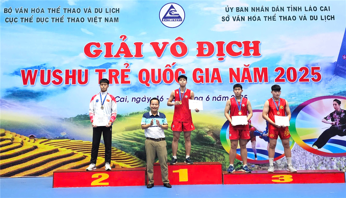 Vận động viên Trần Đình Minh Đức, Đội tuyển Wushu Công an nhân dân xuất sắc giành Huy chương Vàng hạng 80kg nam.