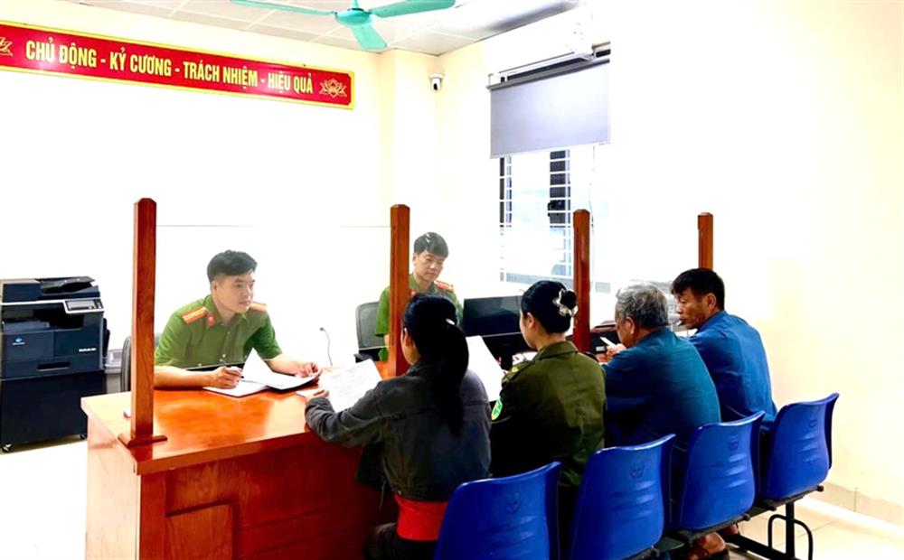 Công an xã Vĩnh Thực chủ động cải cách hành chính, phục vụ hiệu quả người dân xã đảo.