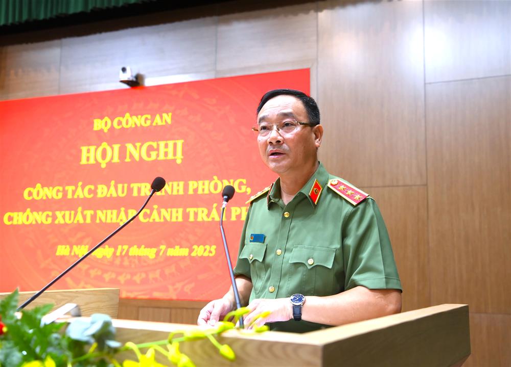 Thứ trưởng Phạm Thế Tùng phát biểu tại Hội nghị.