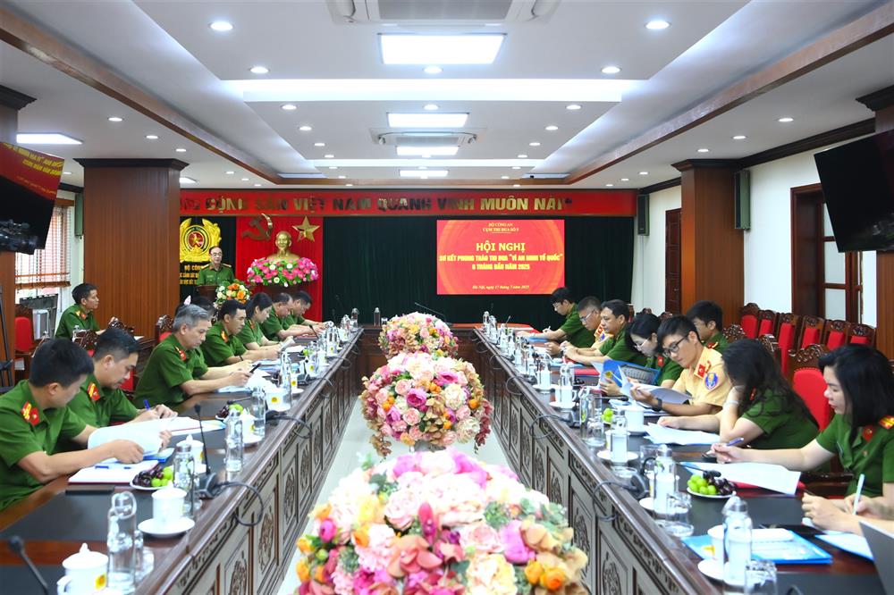 Toàn cảnh Hội nghị.