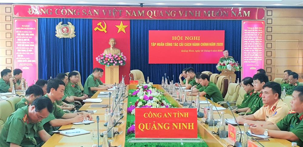 Công an tỉnh Quảng Ninh tập huấn công tác CCHC.