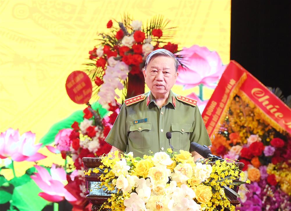 Bộ trưởng Tô Lâm phát biểu đáp từ.