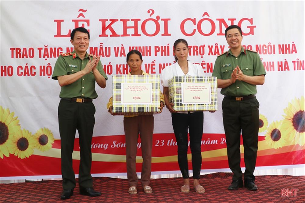 Khởi động chương trình xây dựng 1000 ngôi nhà cho người nghèo trên địa bàn Hà Tĩnh