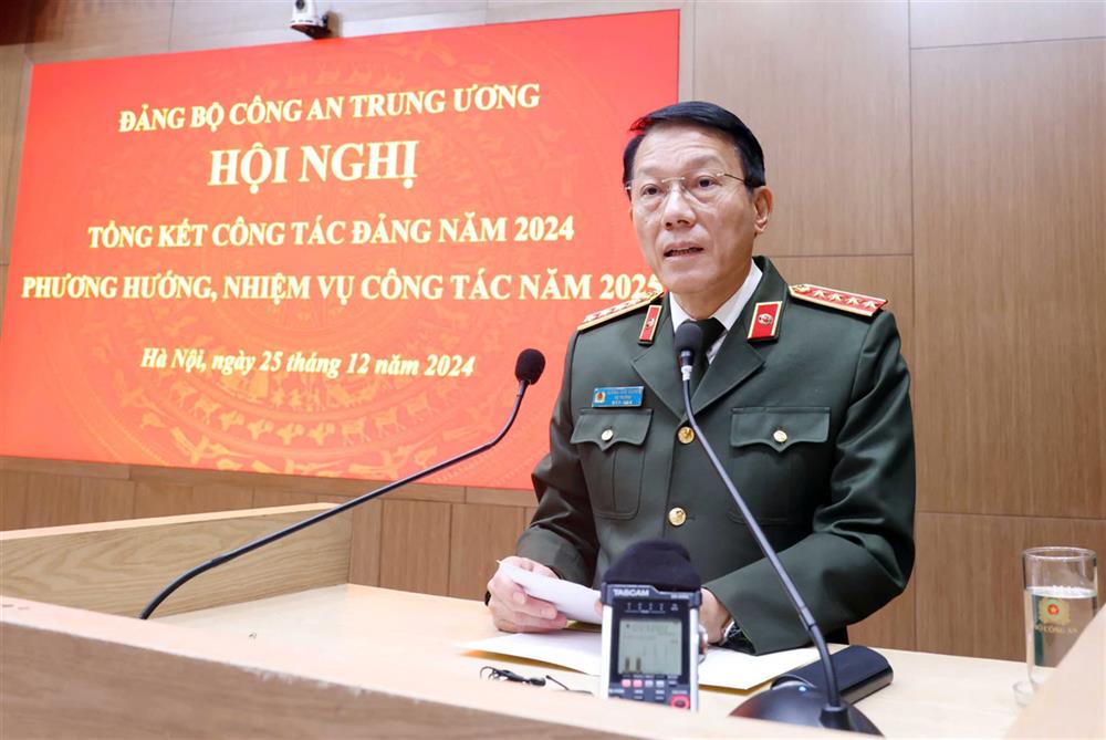 Đại tướng Lương Tam Quang, Ủy viên Bộ Chính trị, Bí thư Đảng ủy CATW, Bộ trưởng Bộ Công an phát biểu kết luận Hội nghị.