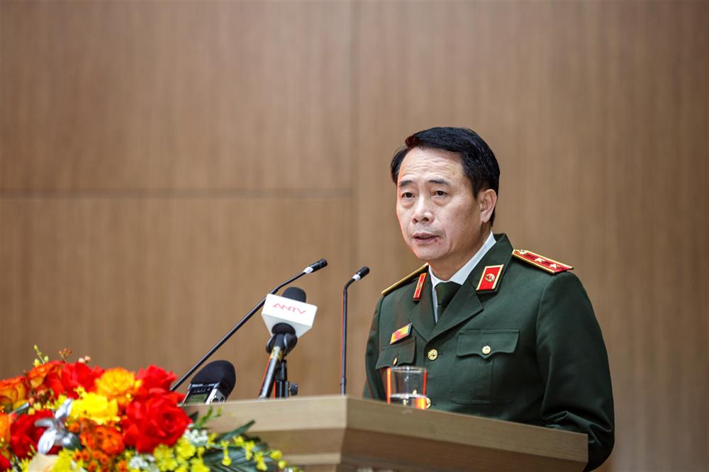 Thứ trưởng Lê Quốc Hùng phát biểu tại Hội nghị.
