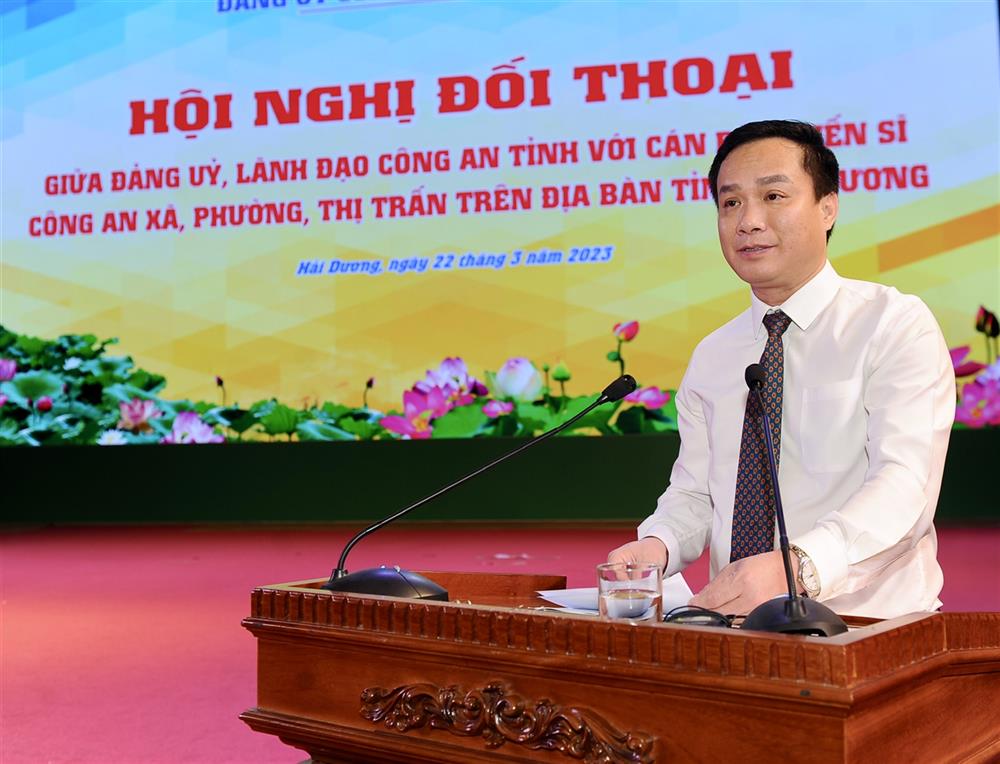 Chủ tịch UBND Triệu Thế Hùng phát biểu tại buổi đối thoại.