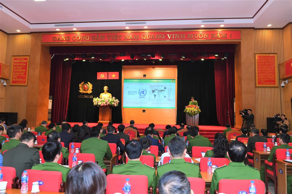 Toàn cảnh Hội nghị.