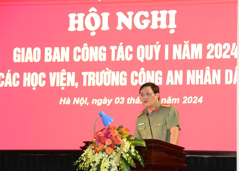 Đại tá Mai Xuân Thảo, Phó Chánh Văn phòng Bộ Công an phát biểu tại Hội nghị.