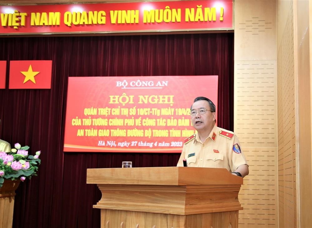 Thiếu tướng Nguyễn Văn Trung, Cục trưởng Cục Cảnh sát giao thông báo cáo kết quả sau 2,5 tháng triển khai thực hiện Điện số 05