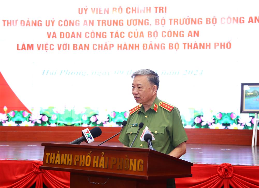Bộ trưởng Tô Lâm phát biểu tại buổi làm việc.