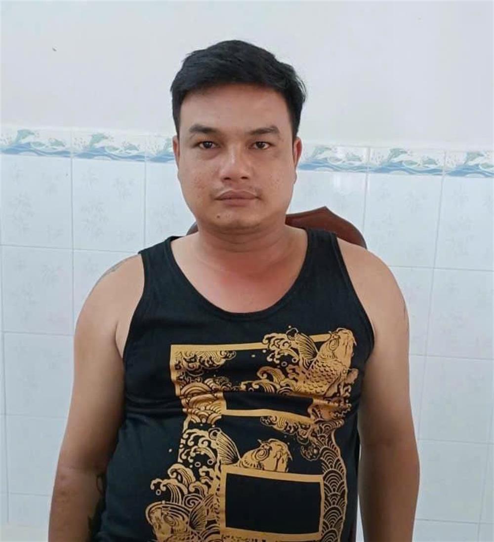 Đối tượng Nguyễn Hoài Phong, bị Công an Tây Ninh bắt giữ về tội đưa người Việt Nam xuất nhập cảnh trái phép.