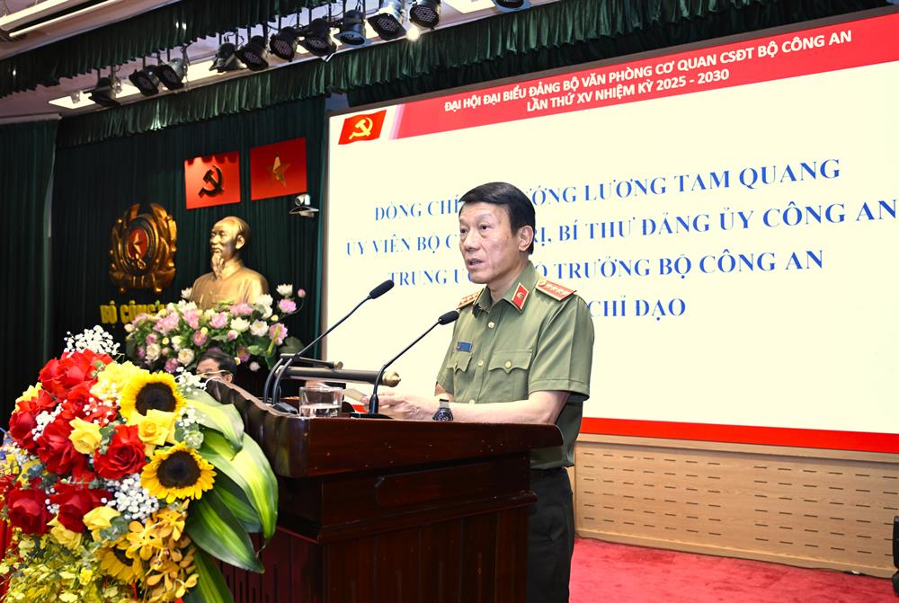 Bộ trưởng Lương Tam Quang phát biểu tại Đại hội.