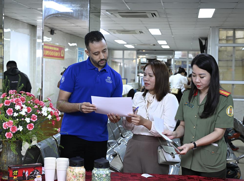 Việc cấp tài khoản định danh điện tử giúp người nước ngoài dễ dàng thực hiện các thủ tục hành chính trực tuyến, giảm thiểu thời gian, giấy tờ, đồng thời đảm bảo tính xác thực và bảo vệ quyền lợi hợp pháp trong quá trình sinh sống và làm việc tại Việt Nam. 