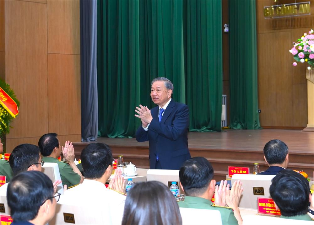 Tổng Bí thư Tô Lâm cùng các đồng chí lãnh đạo dự buổi gặp mặt.