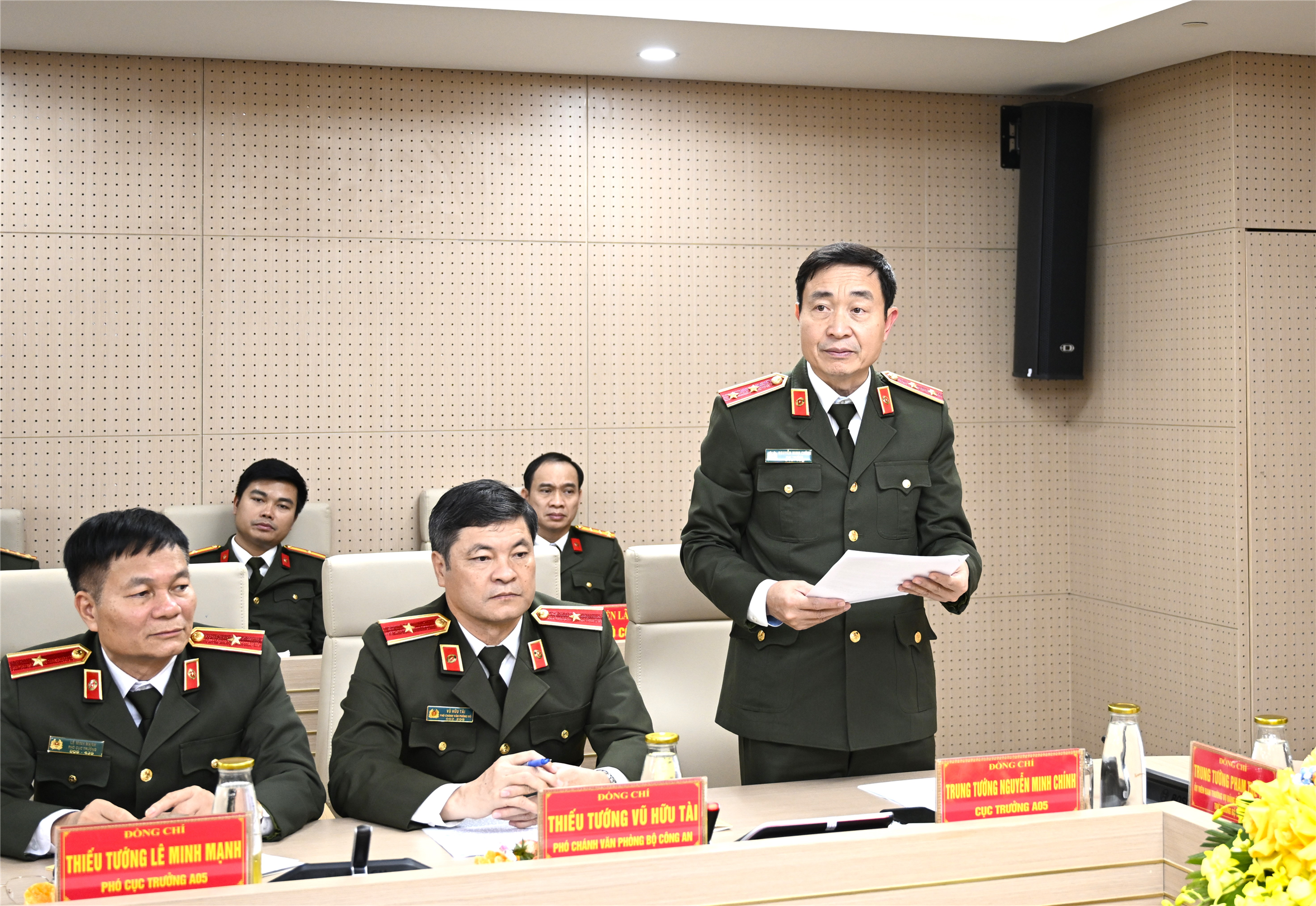 Trung tướng Nguyễn Minh Chính, Cục trưởng Cục An ninh mạng và phòng chống tội phạm sử dụng công nghệ cao.
