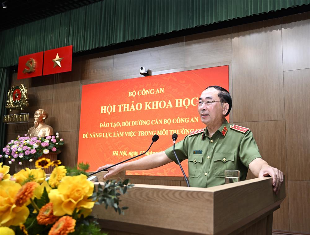 Thứ trưởng Trần Quốc Tỏ phát biểu tổng kết Hội thảo.