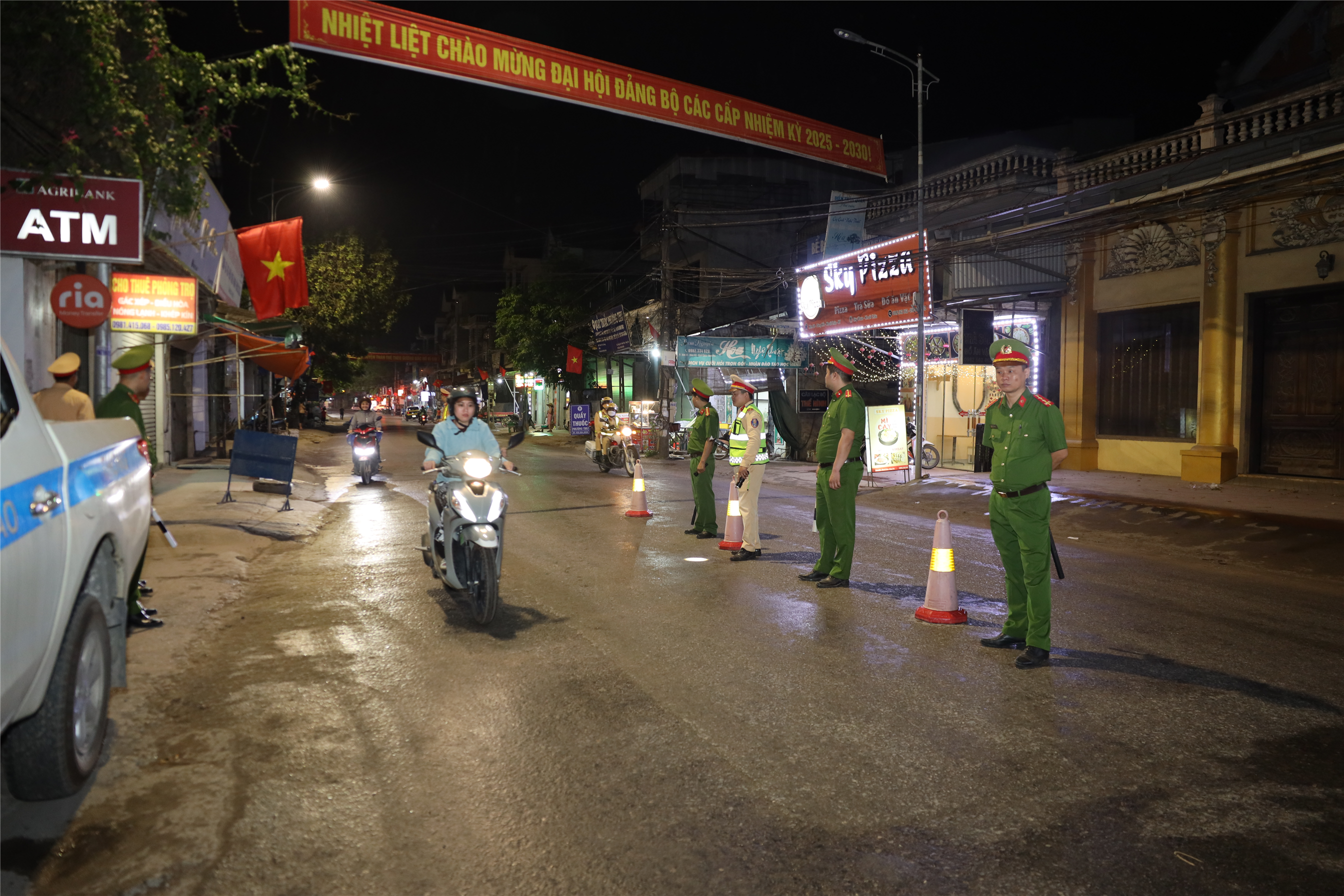 Công an Hưng Yên ra quân xử lý thanh thiếu niên gây rối trật tự công cộng.